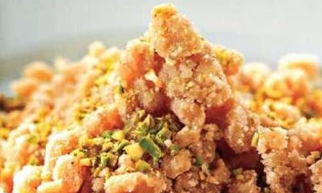 طريقة عمل الخبيص بالفستق